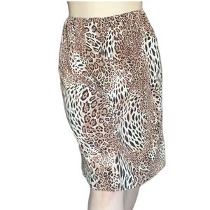 Leopard print skirt!